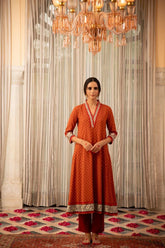 Women's Printed Knee Length V Neck Rayon Kurti And Pant Set-HFXMA-K156-ORANGE